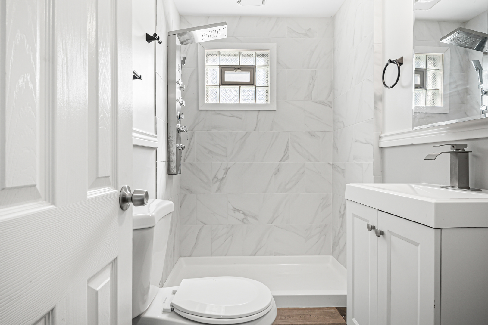 1725 E 158th Street, South Holland, IL 60473