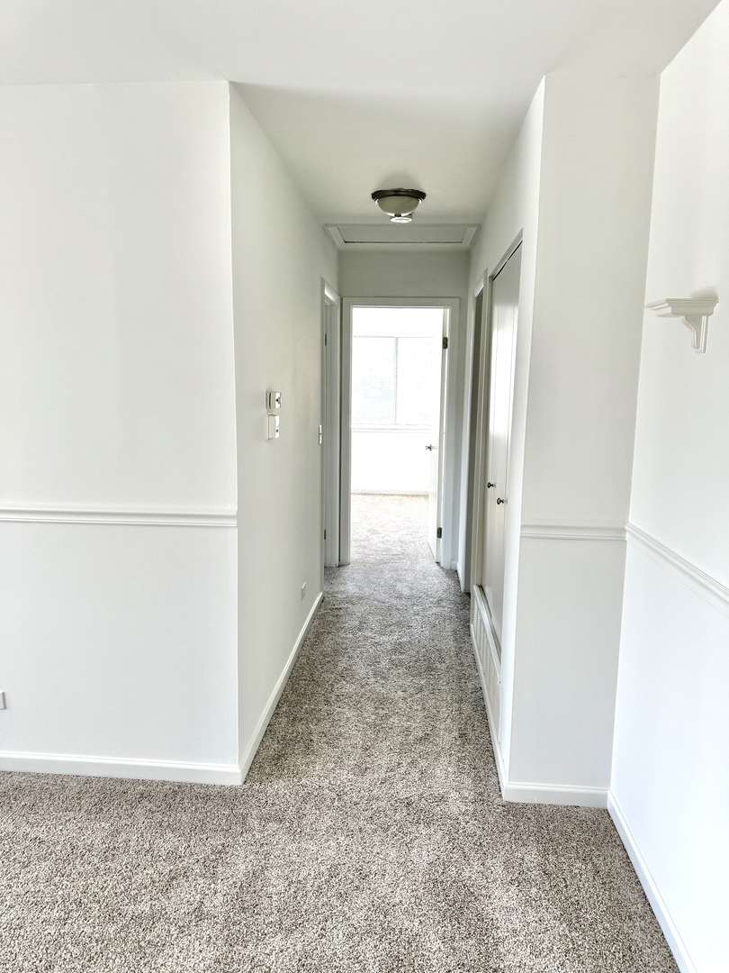 327 WILDBERRY Court #D2, Schaumburg, IL 60193