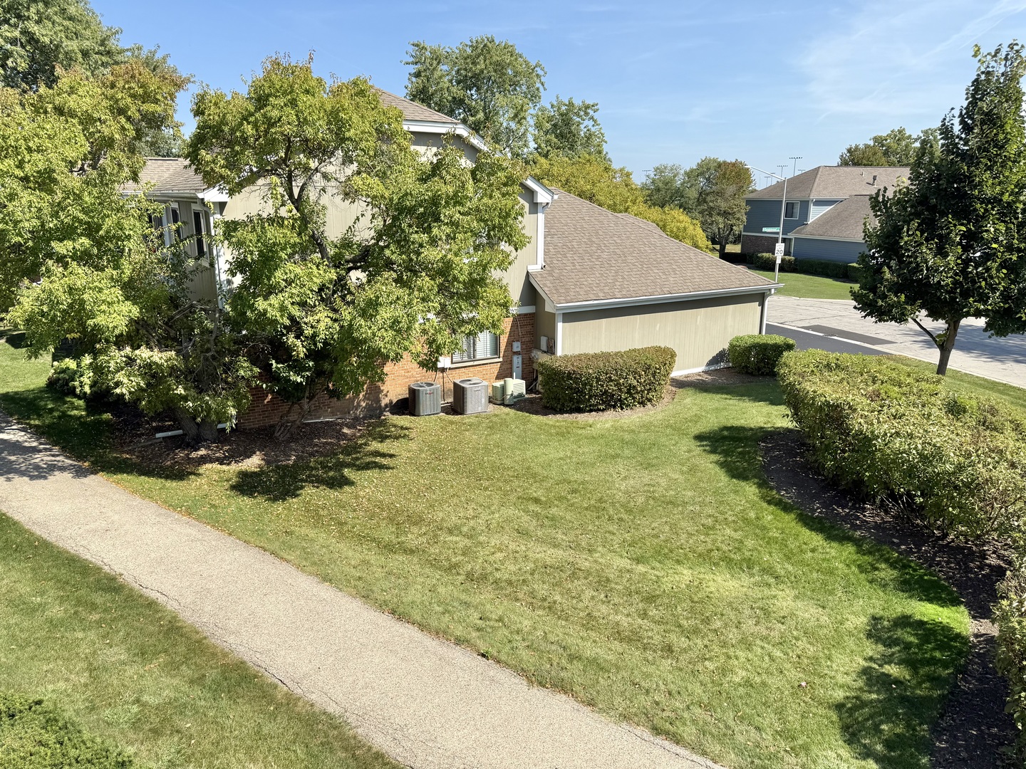 327 WILDBERRY Court #D2, Schaumburg, IL 60193