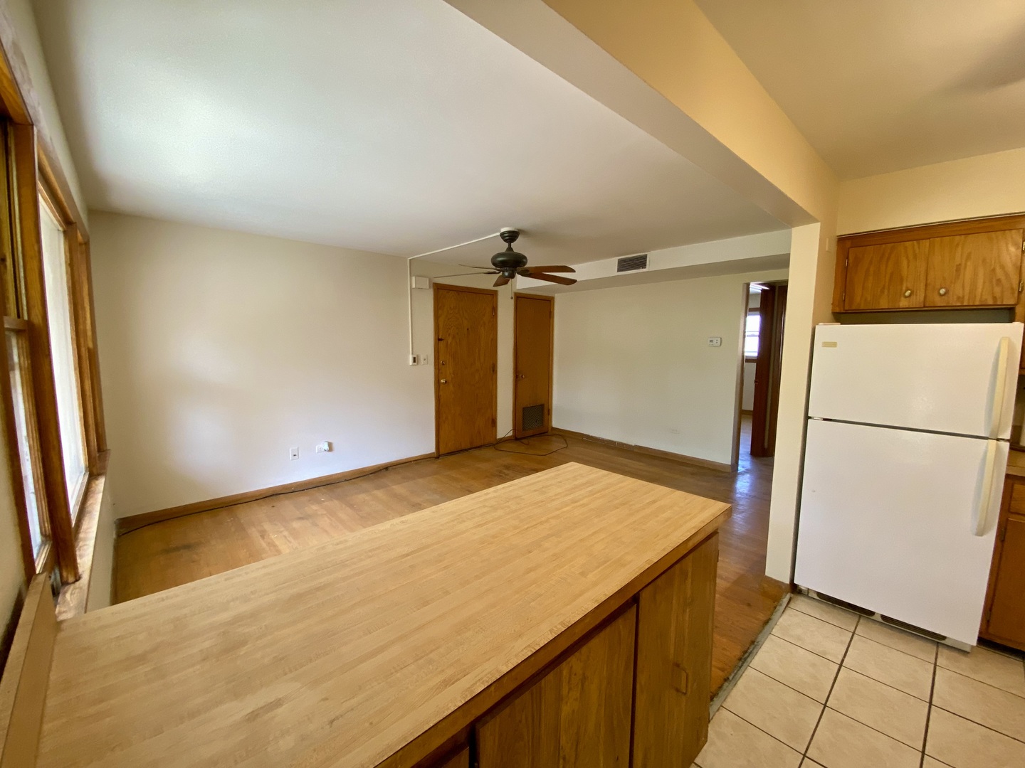 6419 S Oak Park Avenue #E-16, Chicago, IL 60638