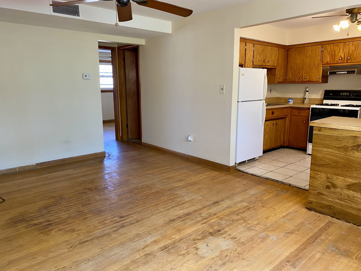 6419 S Oak Park Avenue #E-16, Chicago, IL 60638