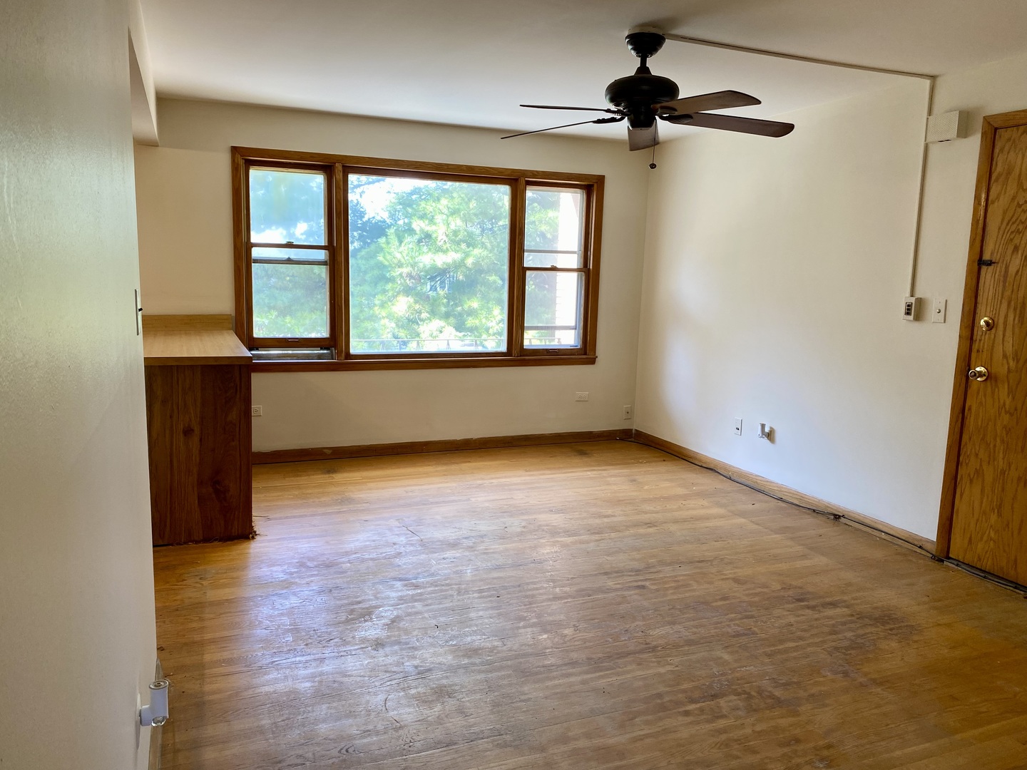 6419 S Oak Park Avenue #E-16, Chicago, IL 60638