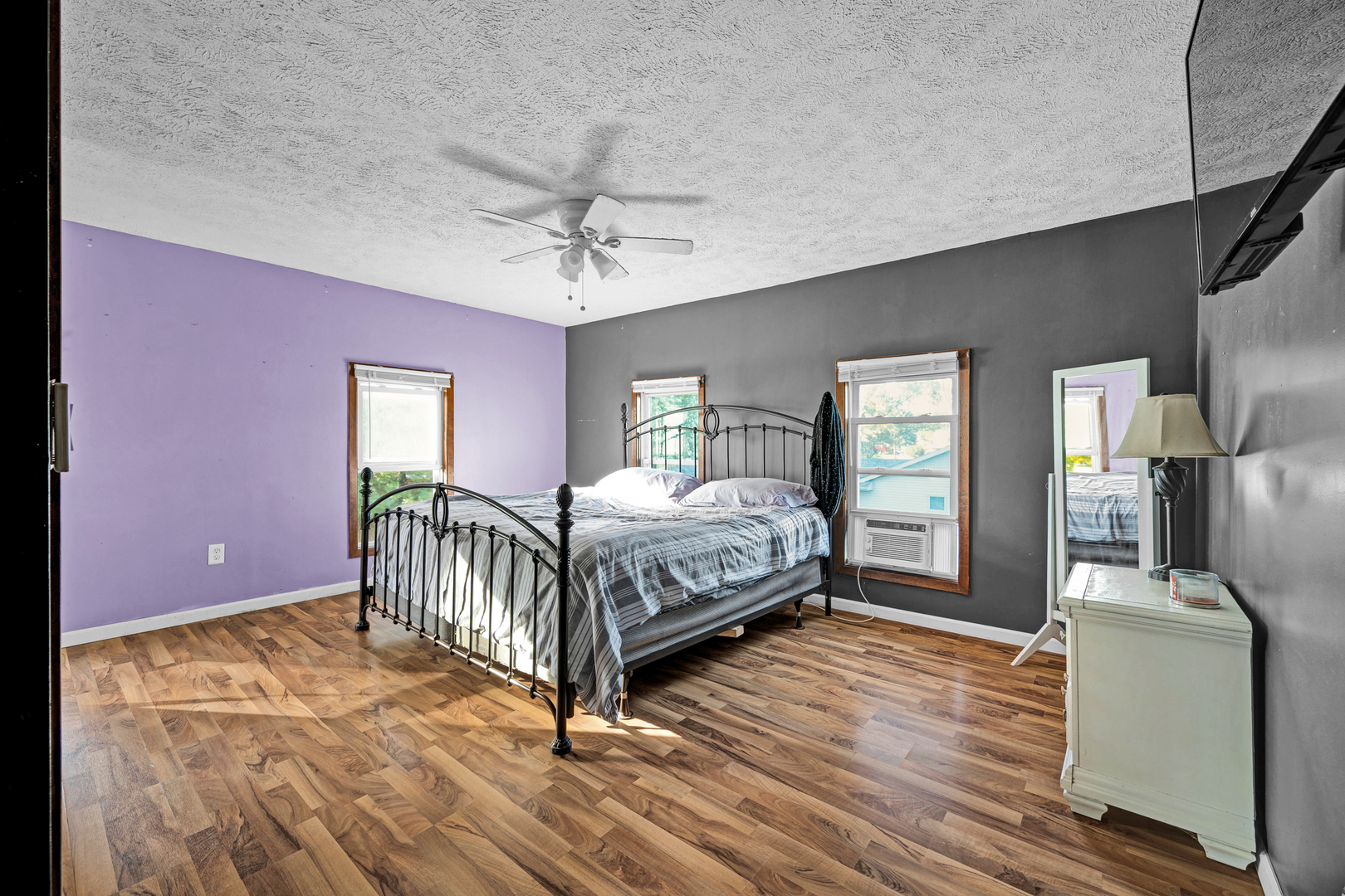 612 E North Street, Leroy, IL 61752