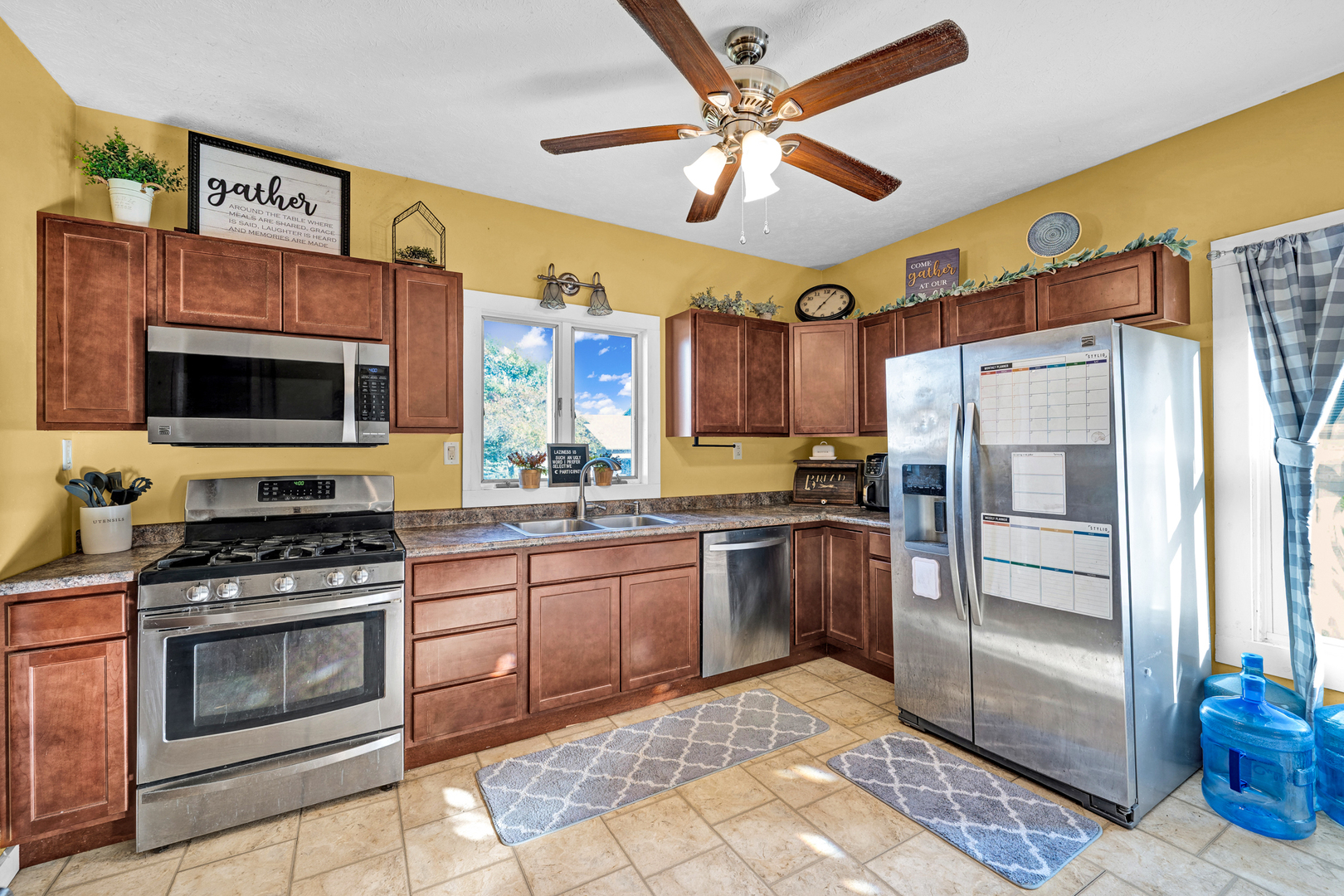 612 E North Street, Leroy, IL 61752