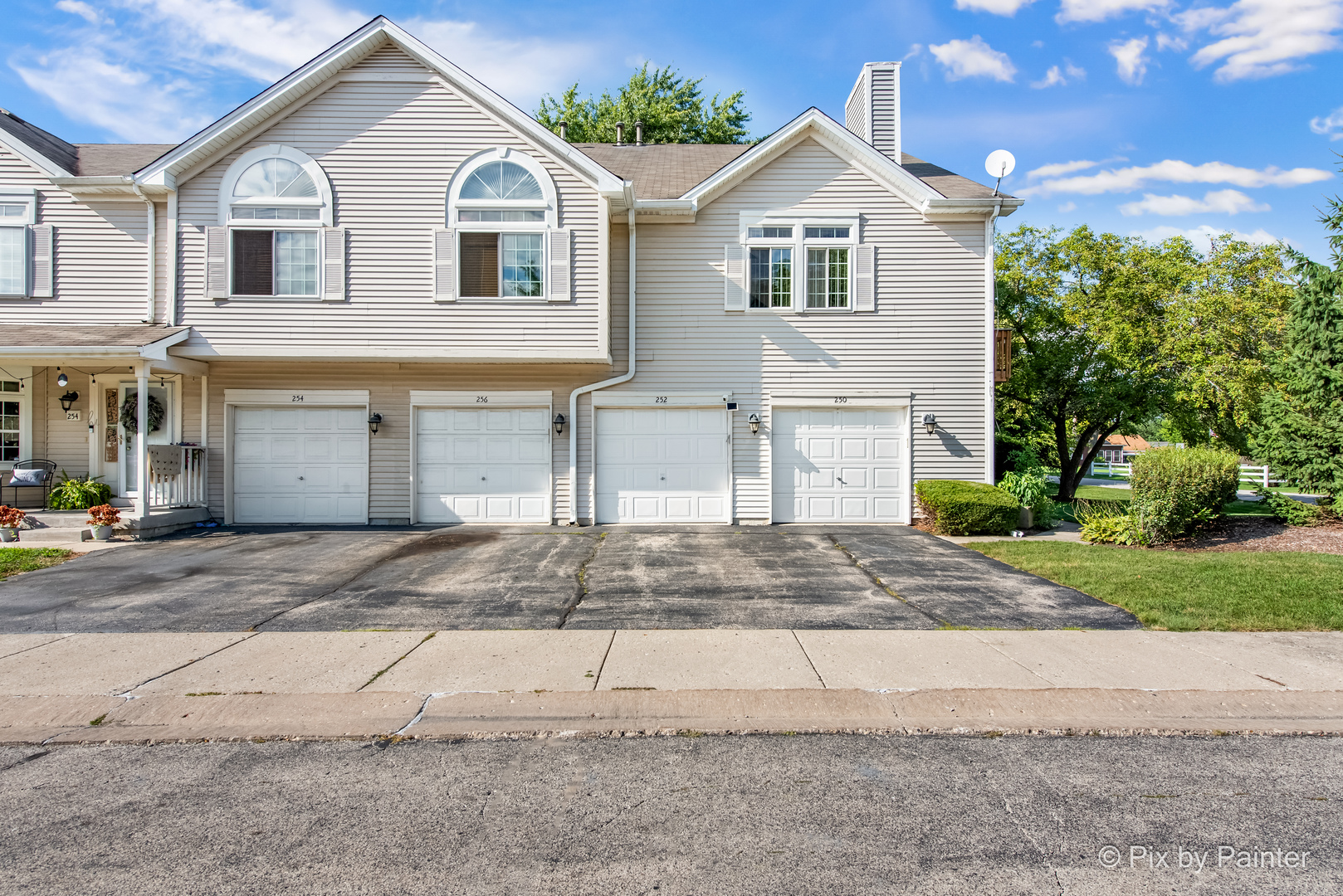 252 Nautical Way, Elgin, IL 60123