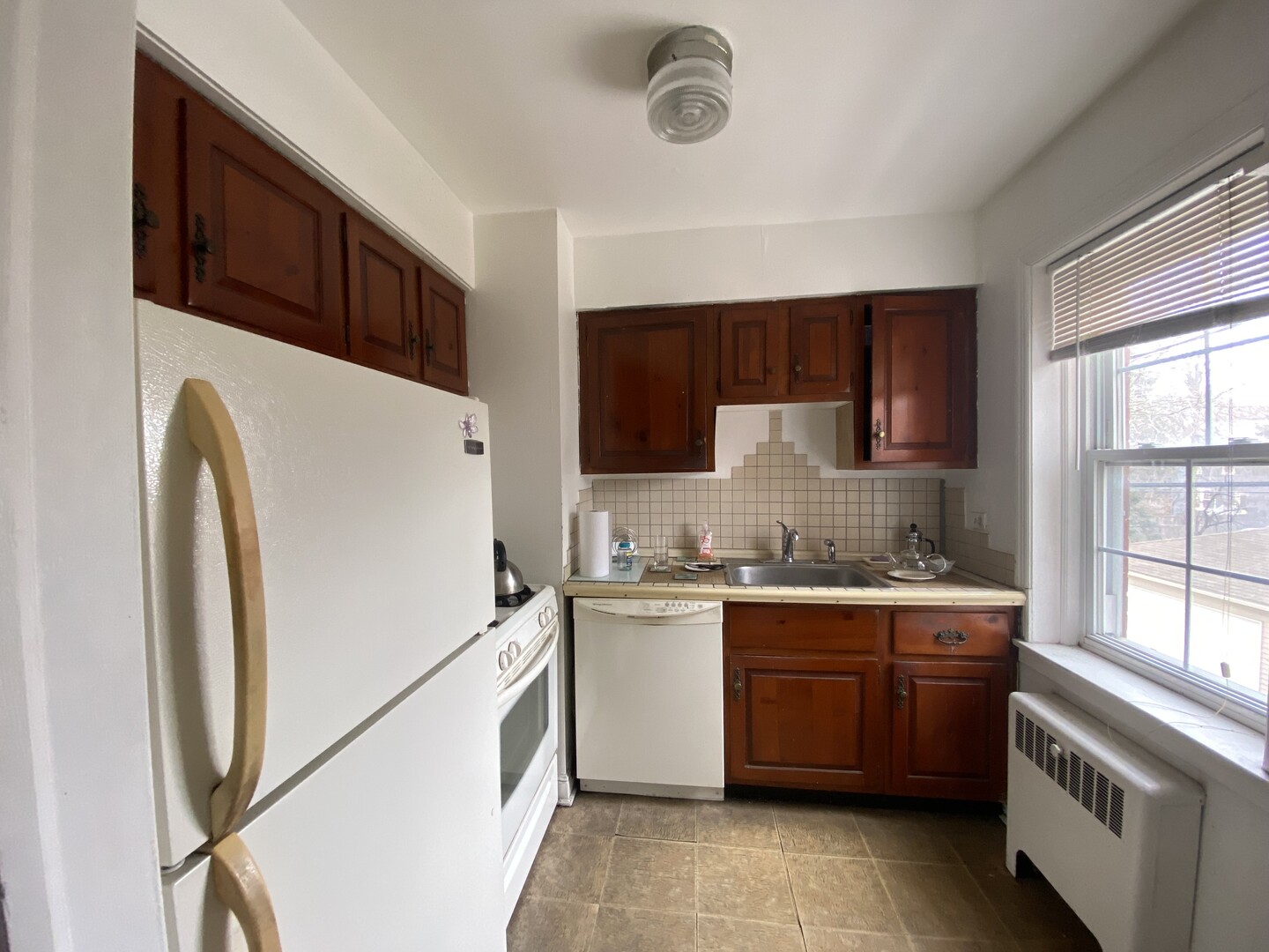 508 Bonnie Brae Place #I2, River Forest, IL 60305