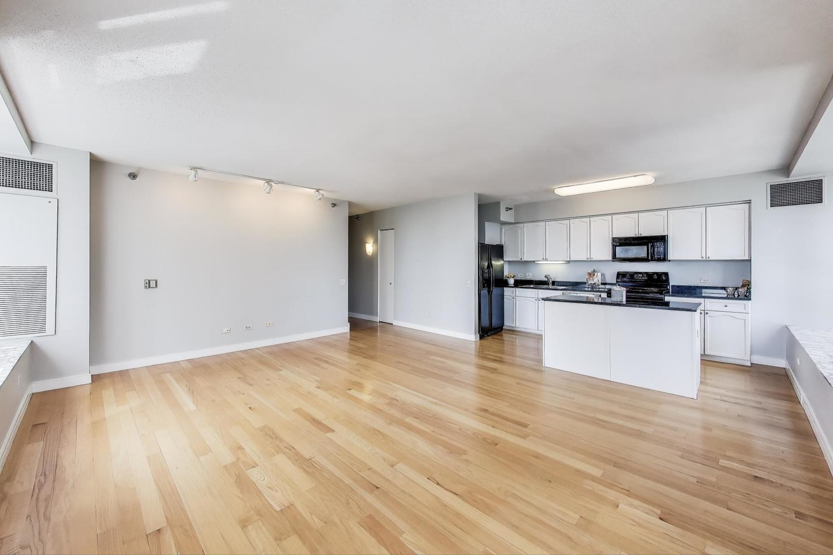 512 N McClurg Court #1704, Chicago, IL 60611
