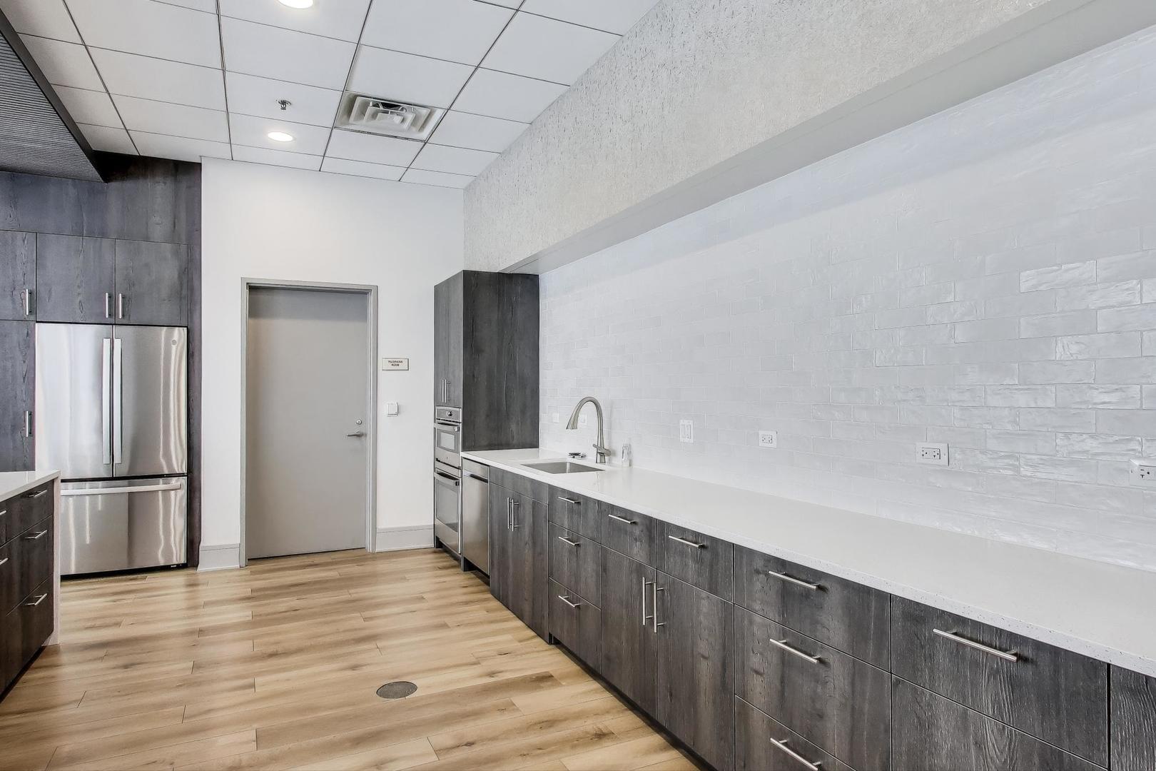 512 N McClurg Court #1704, Chicago, IL 60611