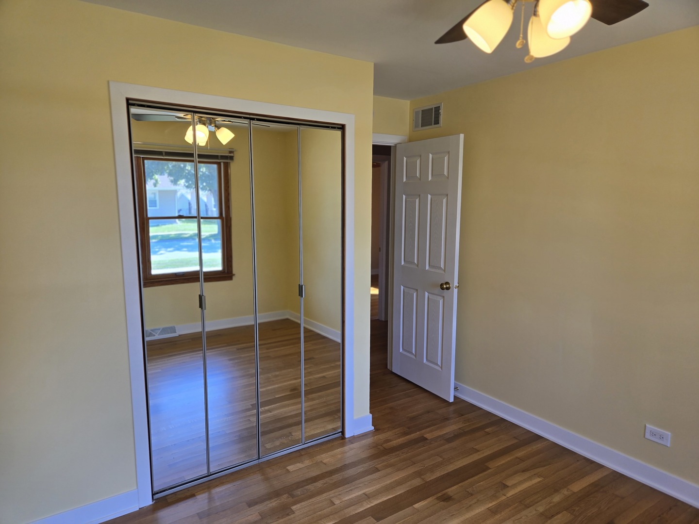 14727 S Whipple Avenue, Posen, IL 60469