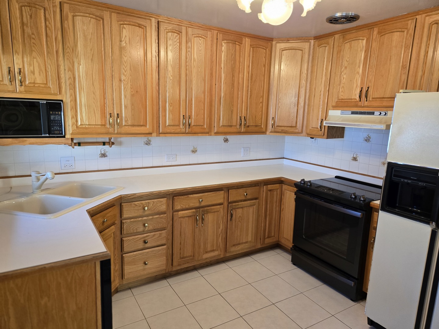 14727 S Whipple Avenue, Posen, IL 60469