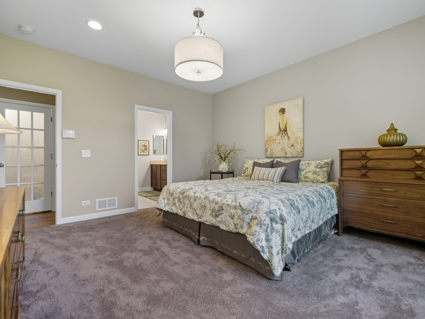 1N607 Golf View Lane, Winfield, IL 60190