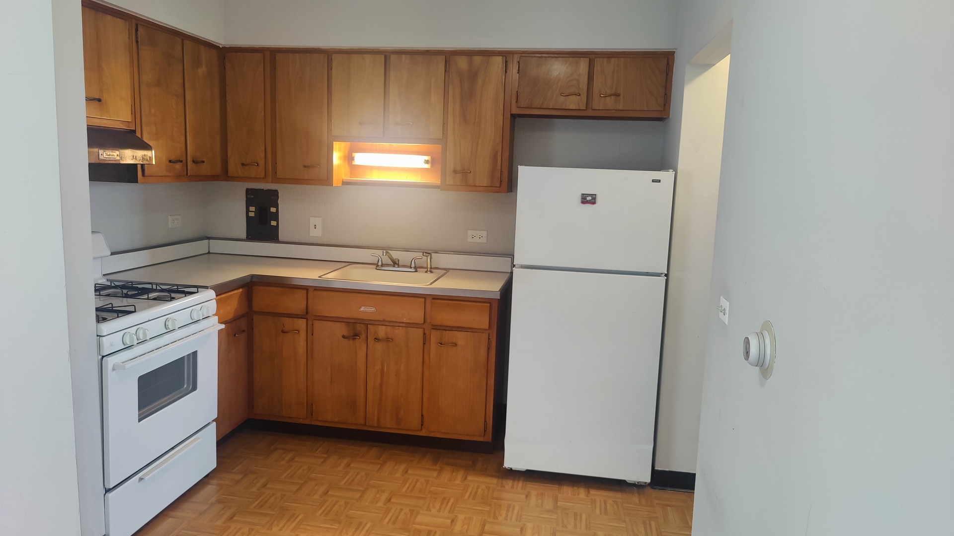 29 N Hillside Avenue #6, Hillside, IL 60162