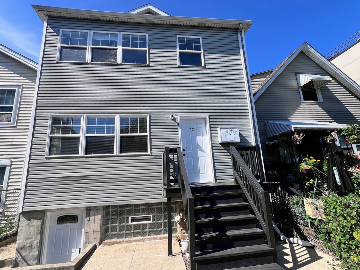 2714 W Julia Court #1, Chicago, IL 60647