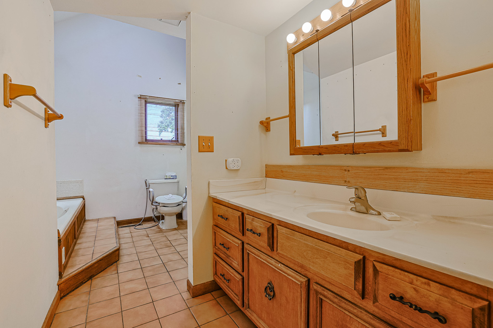 5022 Saint Josephs Court, Wonder Lake, IL 60097