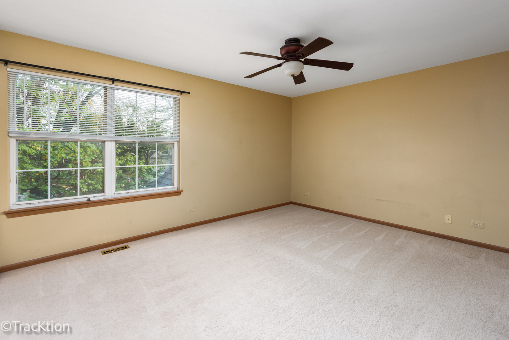 75 Saint Croix Court, Aurora, IL 60504