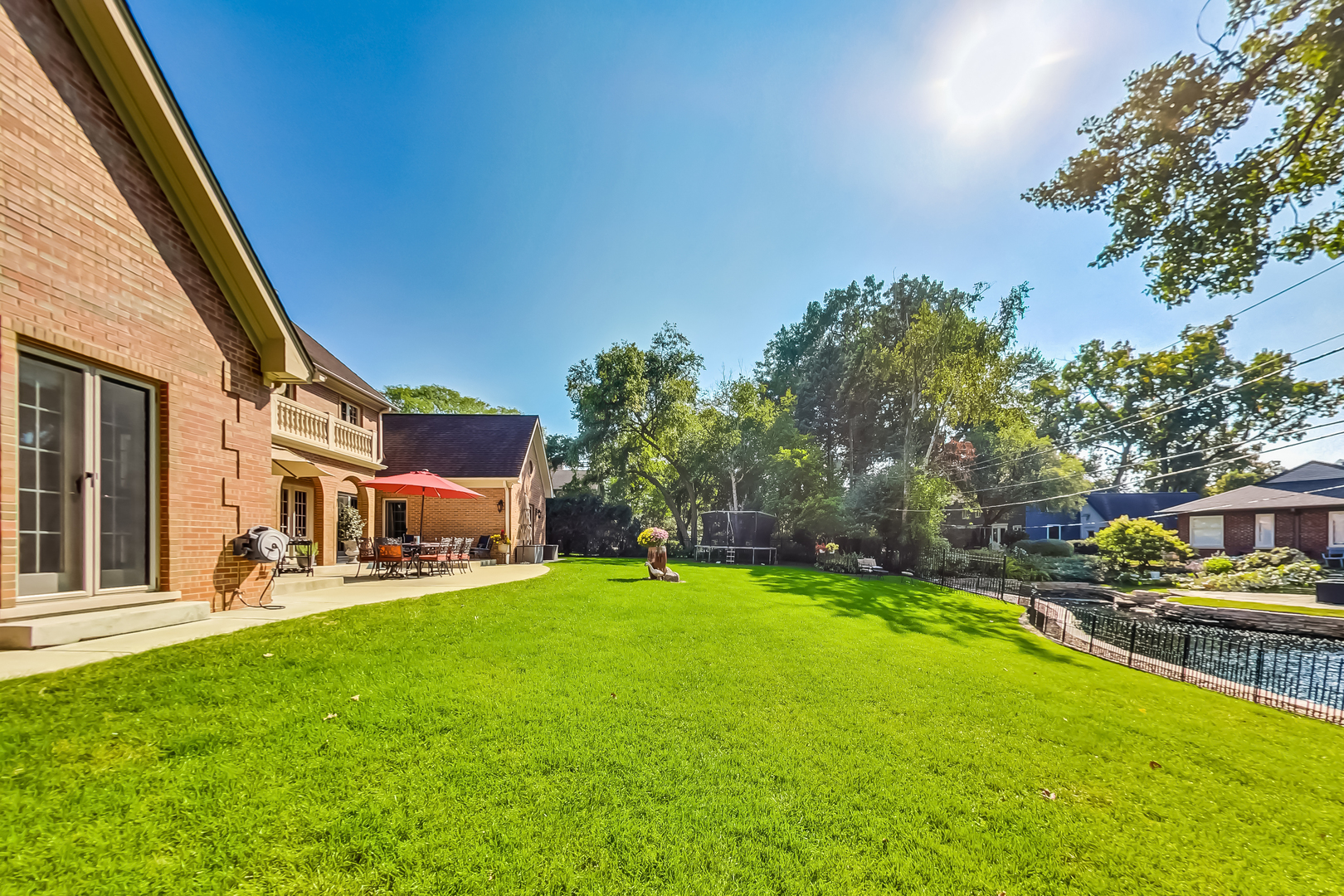 900 N Prospect Avenue, Park Ridge, IL 60068