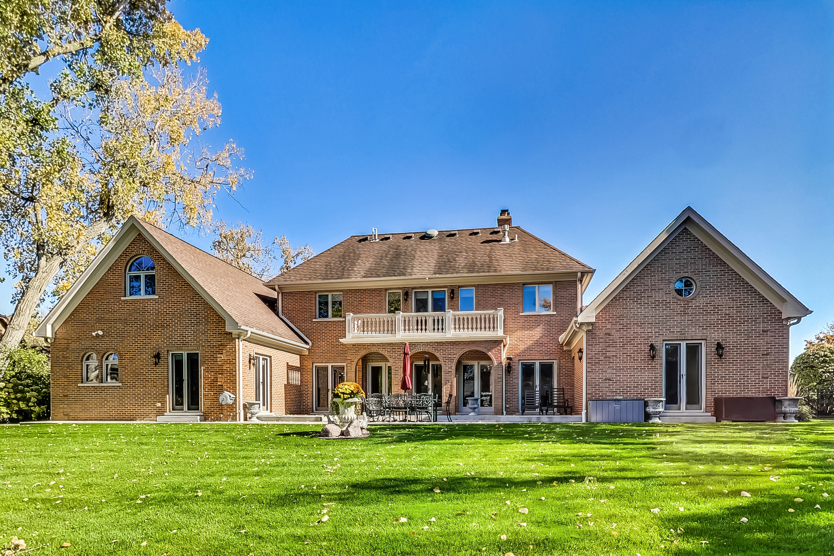 900 N Prospect Avenue, Park Ridge, IL 60068