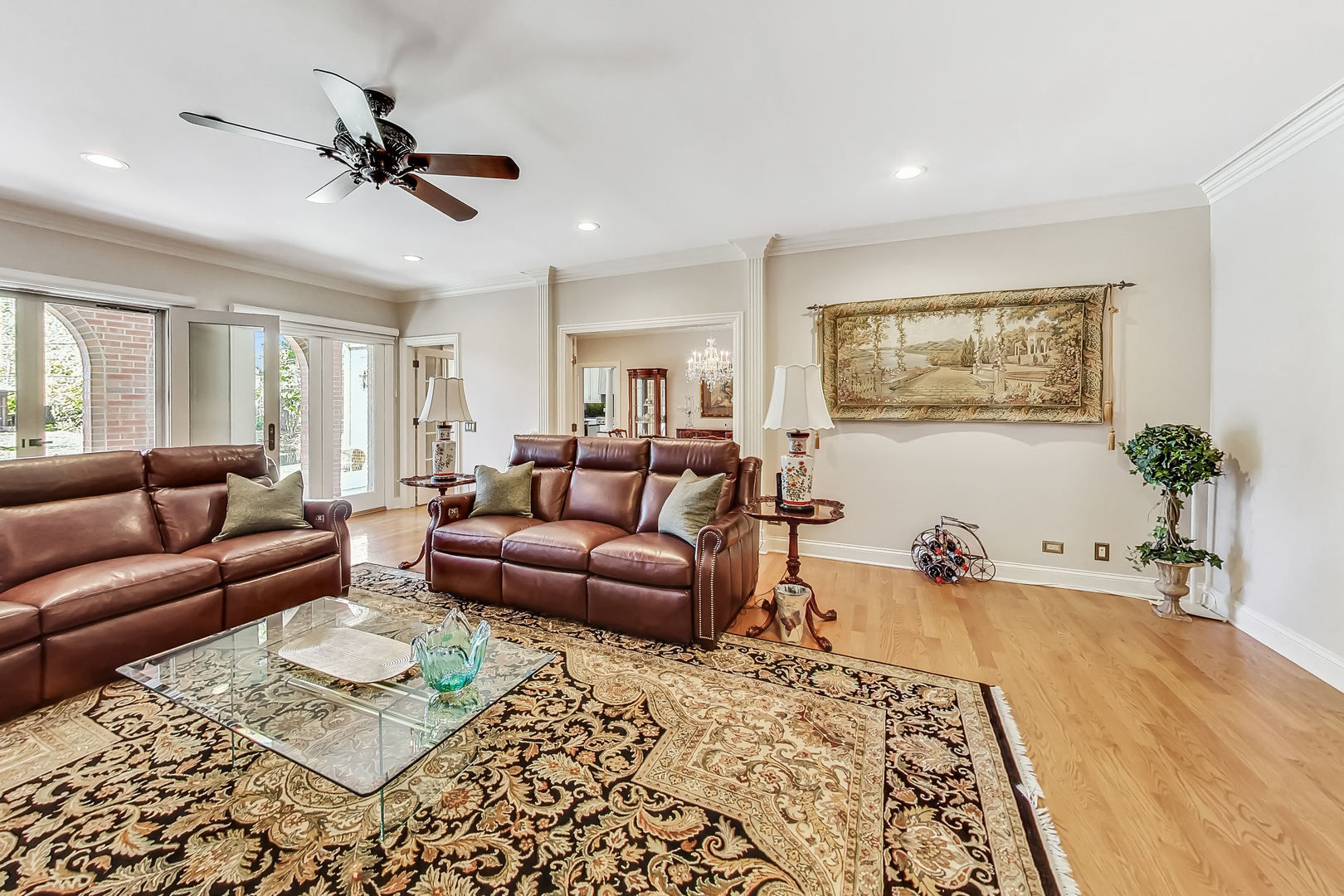 900 N Prospect Avenue, Park Ridge, IL 60068