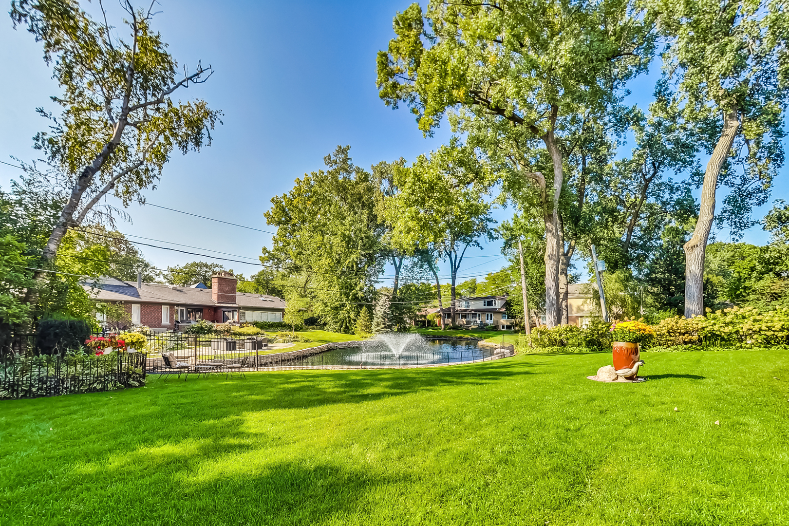 900 N Prospect Avenue, Park Ridge, IL 60068