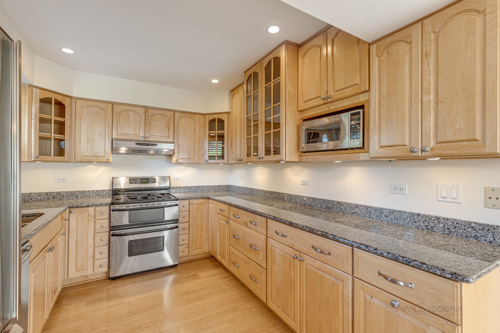 317 E VALLEY Lane, Arlington Heights, IL 60004