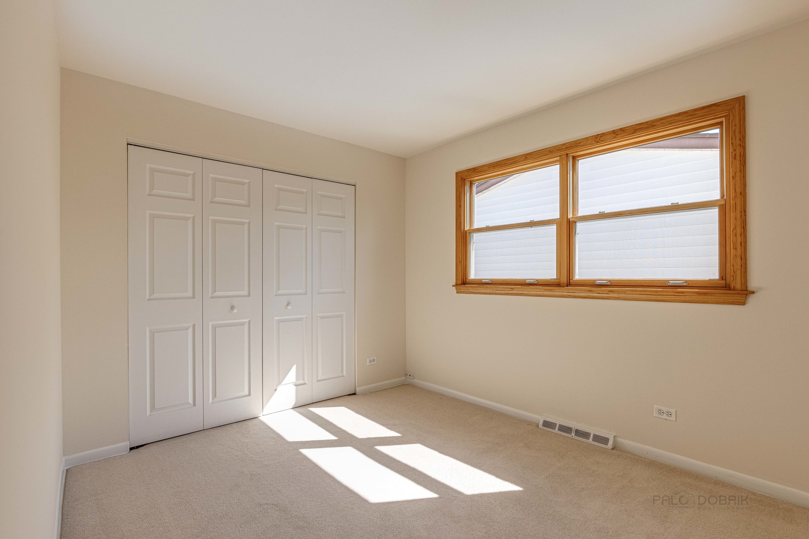 317 E VALLEY Lane, Arlington Heights, IL 60004