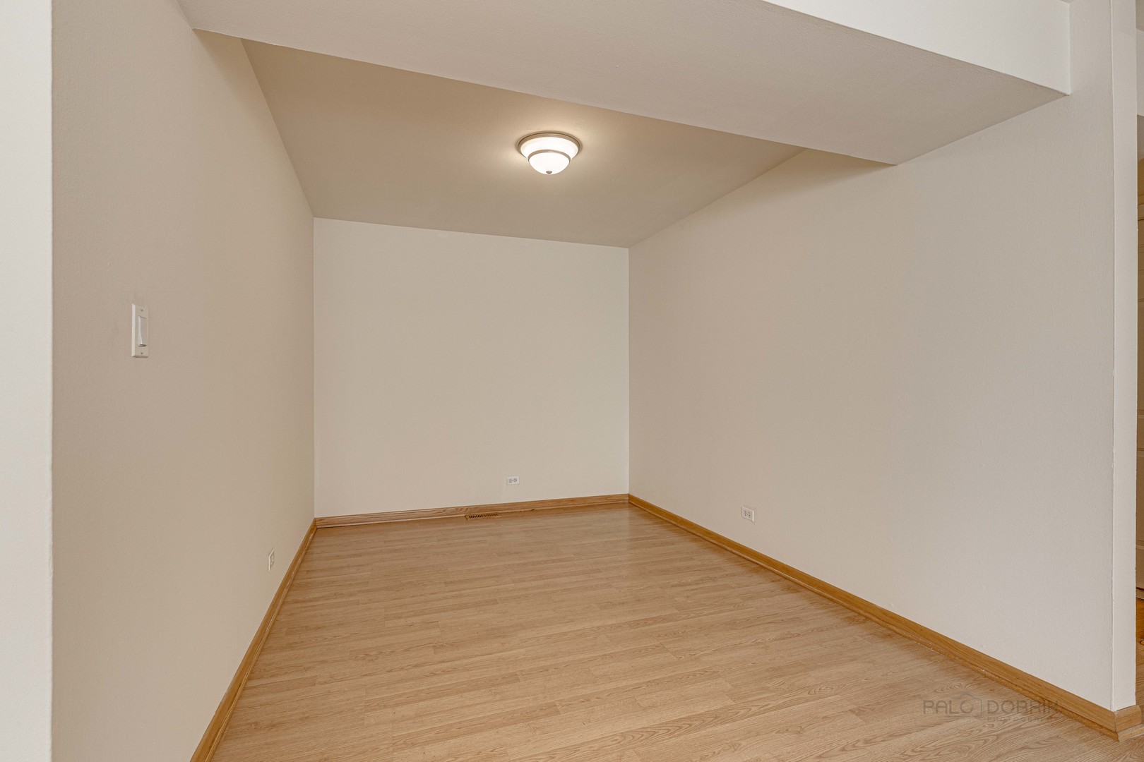 317 E VALLEY Lane, Arlington Heights, IL 60004