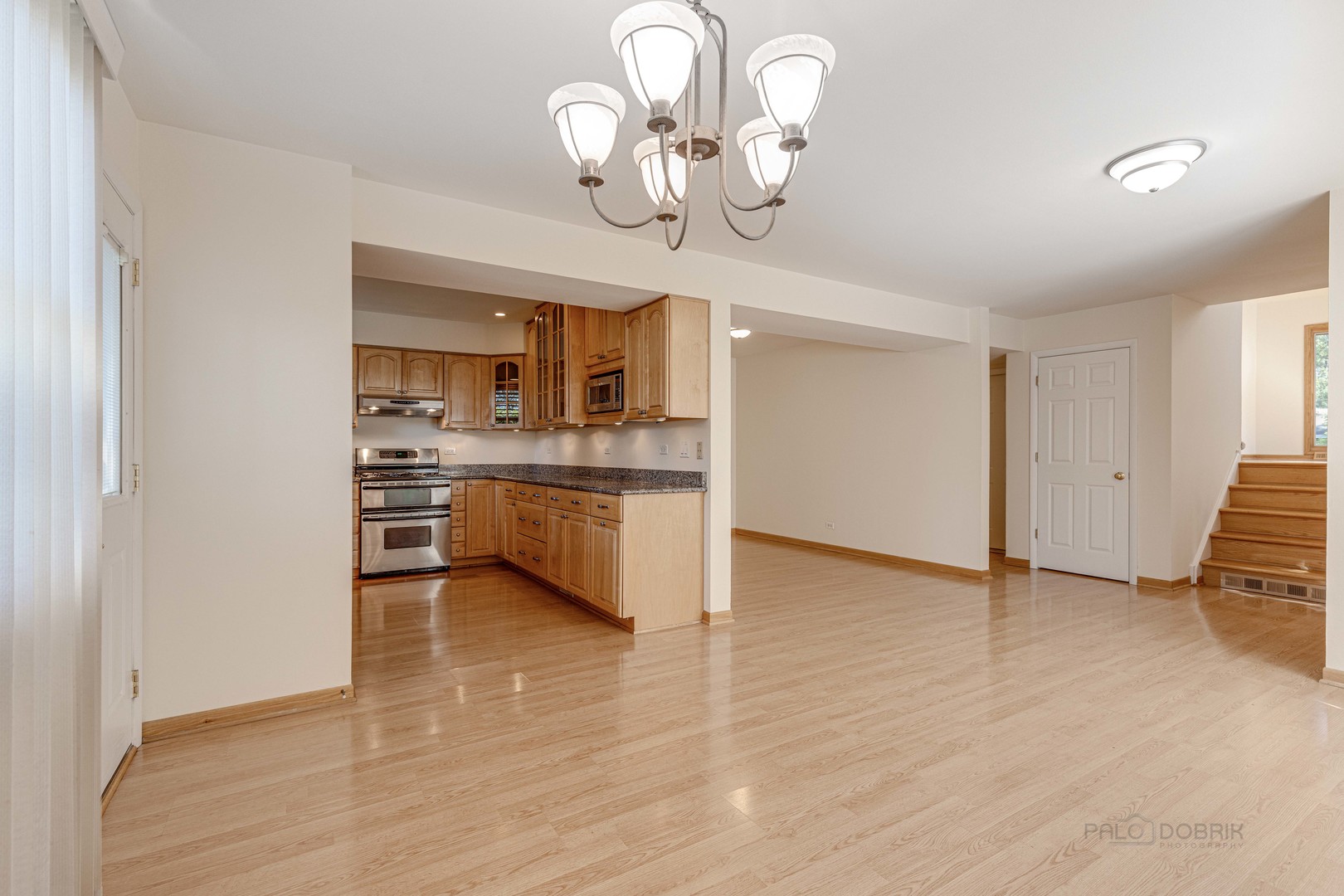 317 E VALLEY Lane, Arlington Heights, IL 60004