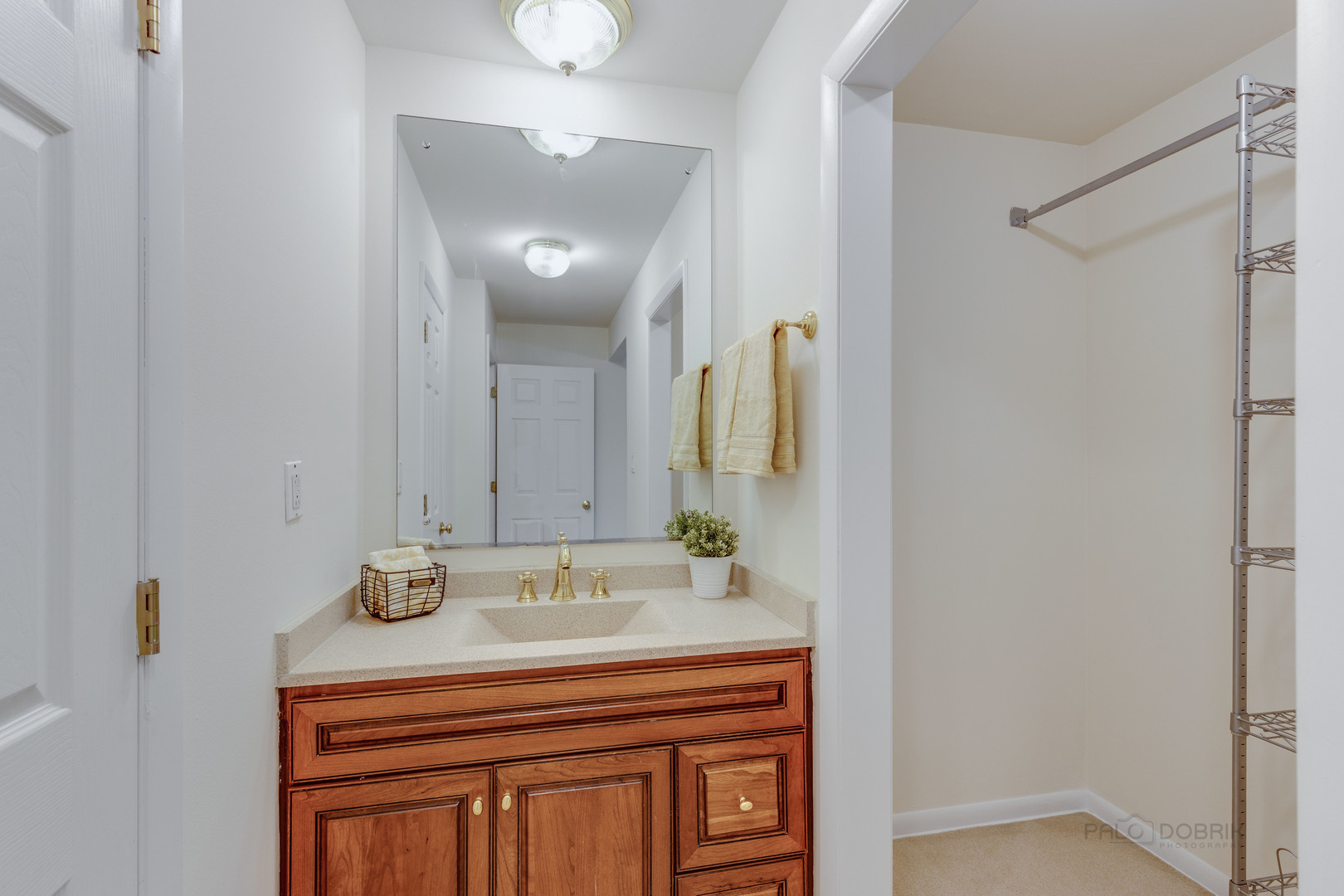 317 E VALLEY Lane, Arlington Heights, IL 60004