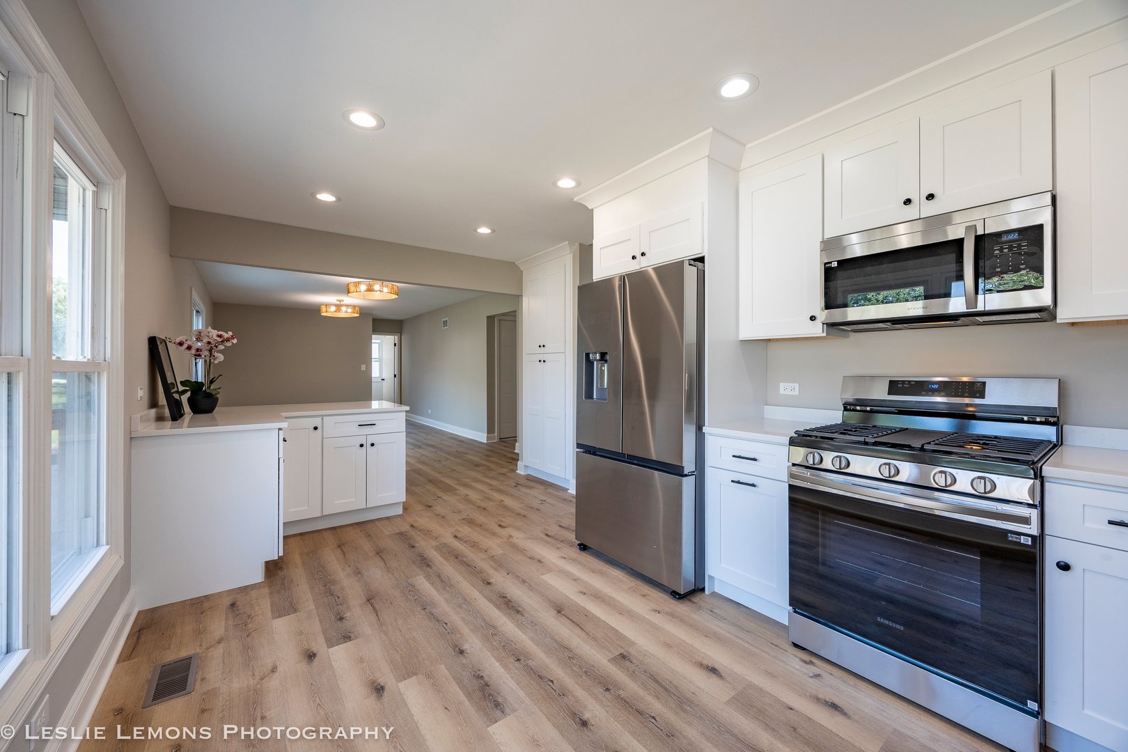 1425 Stonegate Road, Naperville, IL 60540