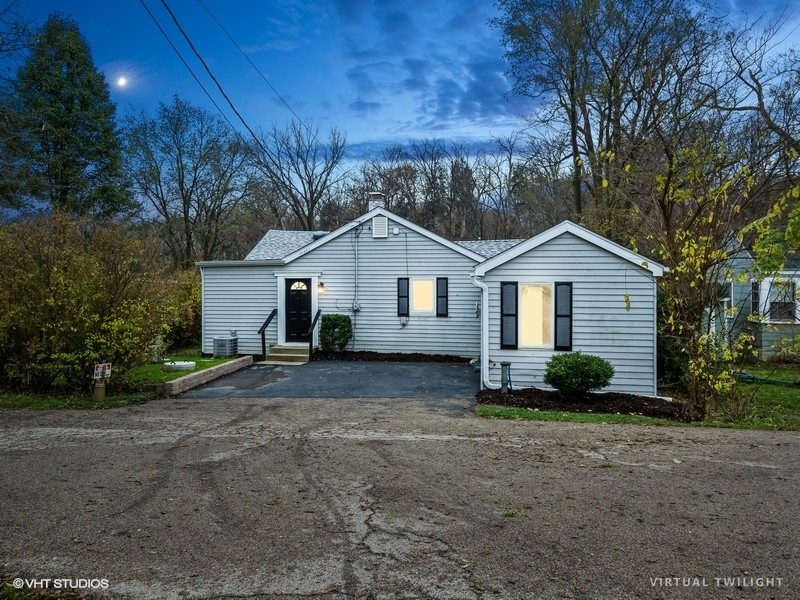 21621 W Cedar Avenue, Lake Villa, IL 60046