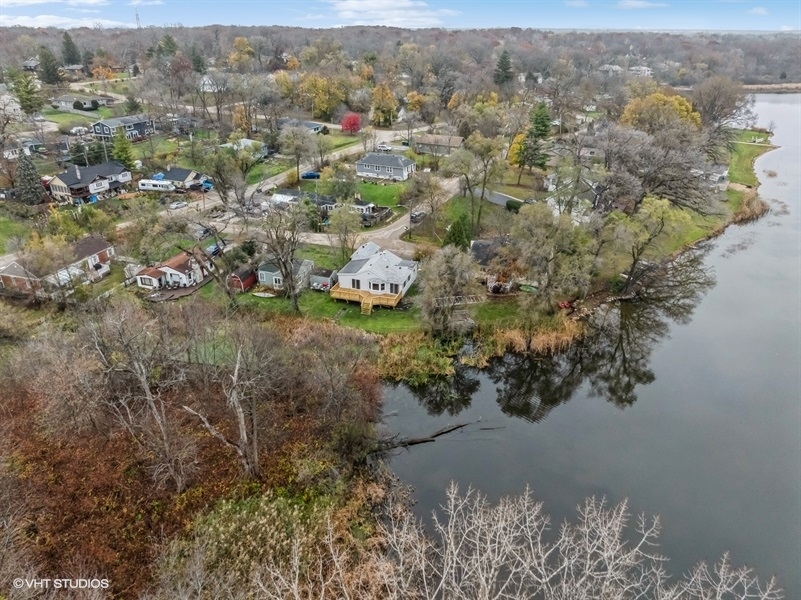 21621 W Cedar Avenue, Lake Villa, IL 60046