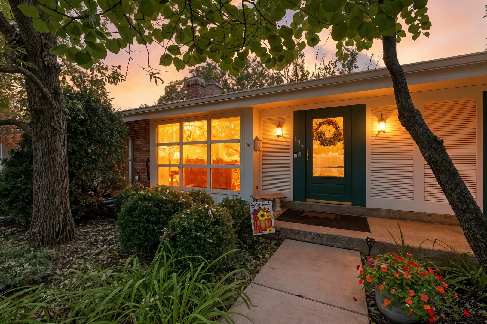 645 Spring Road, Glenview, IL 60025