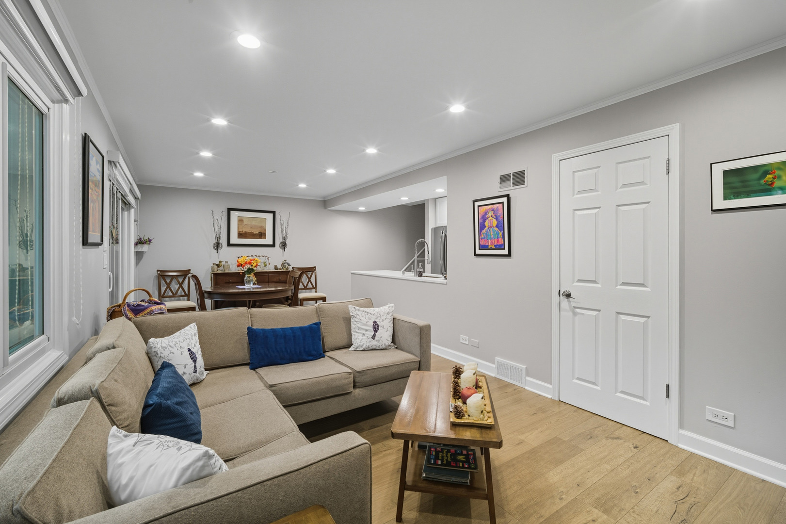 645 Spring Road, Glenview, IL 60025