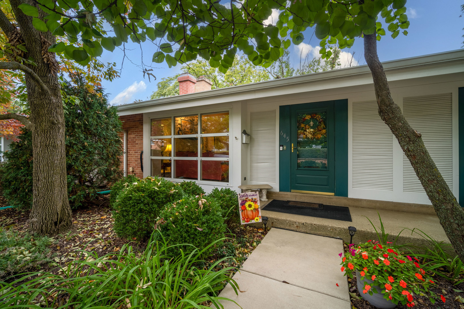 645 Spring Road, Glenview, IL 60025