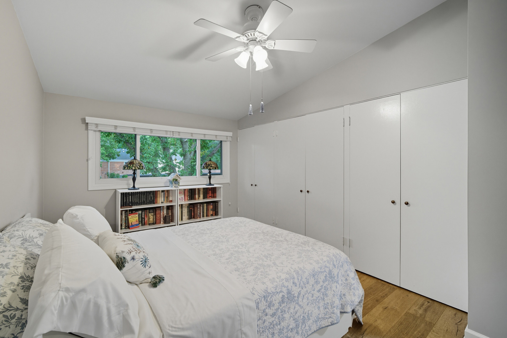 645 Spring Road, Glenview, IL 60025