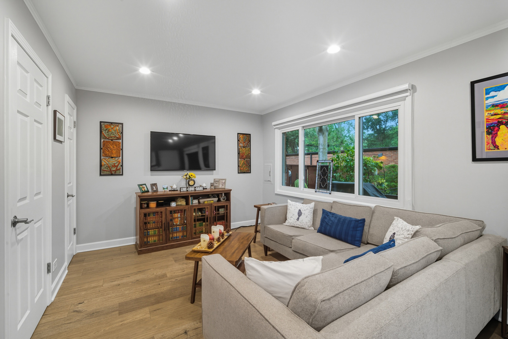 645 Spring Road, Glenview, IL 60025