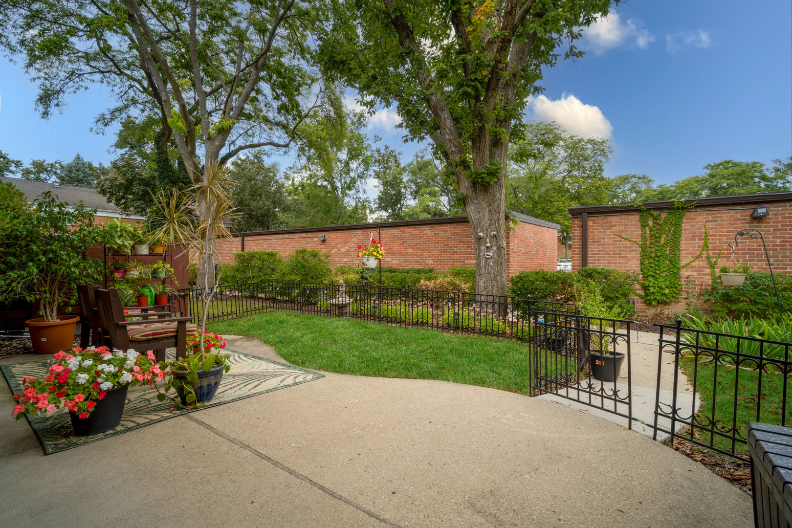 645 Spring Road, Glenview, IL 60025