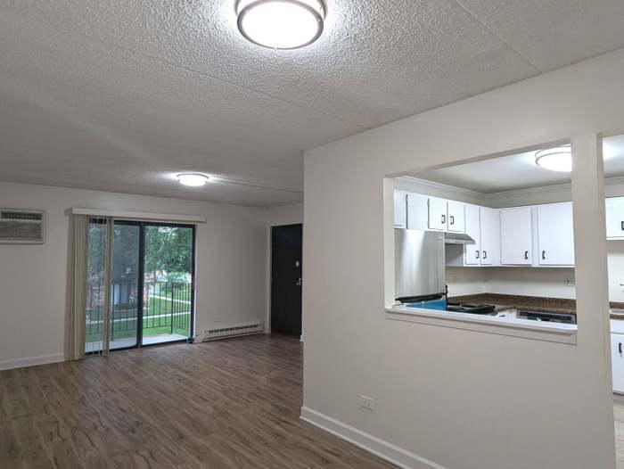 224 Klein Creek Court #D, Carol Stream, IL 60188