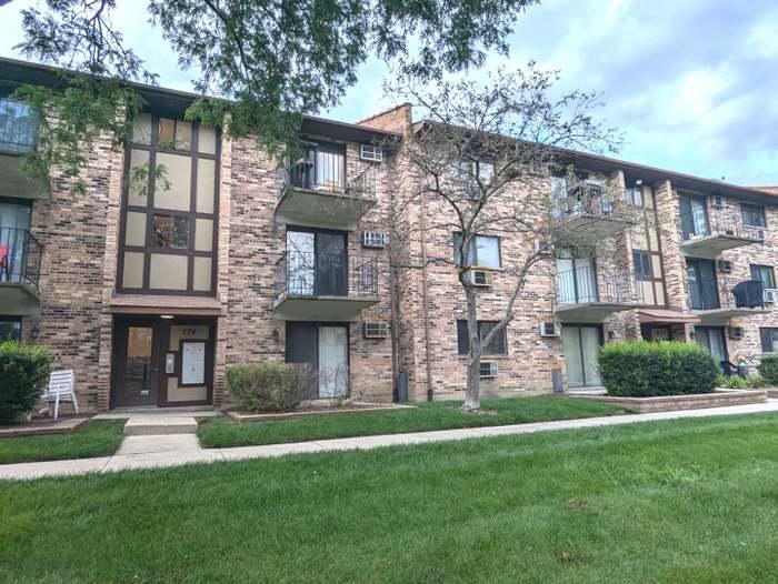 224 Klein Creek Court #D, Carol Stream, IL 60188