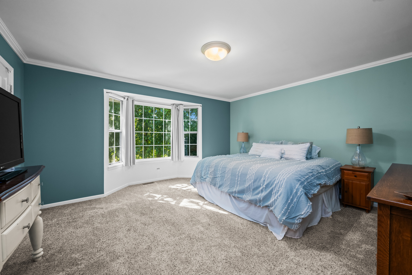 3625 Newport Drive, Island Lake, IL 60042