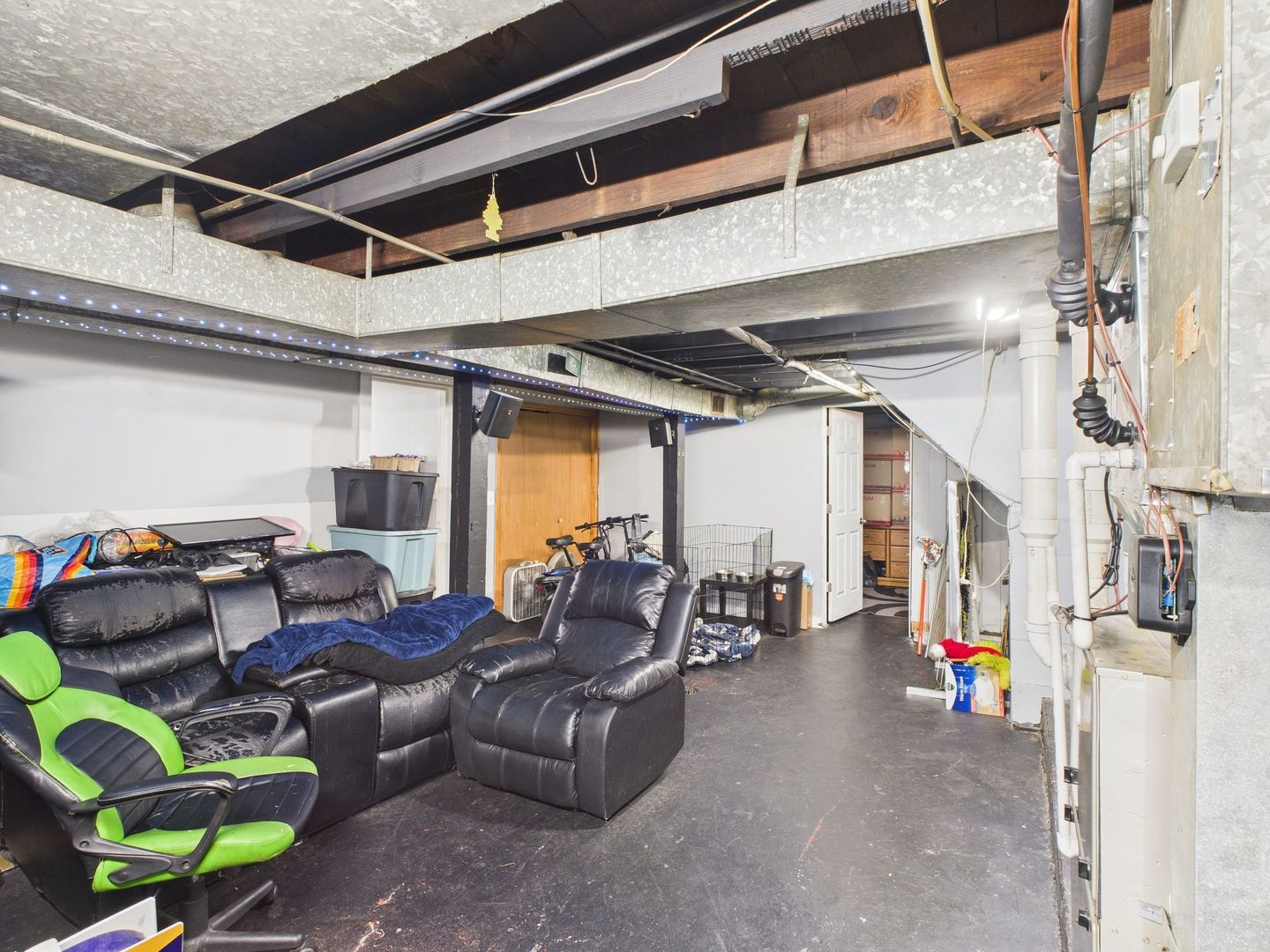 7520 S May Street, Chicago, IL 60620
