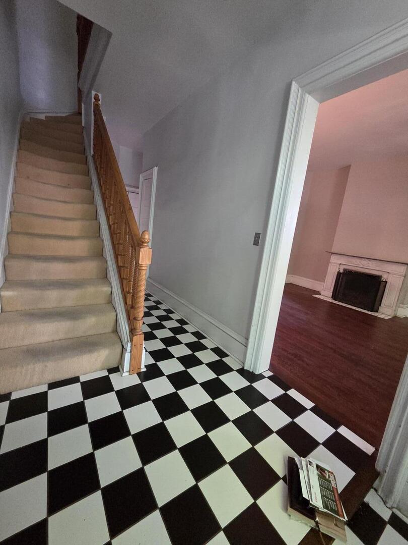 2144 N Fremont Street, Chicago, IL 60614
