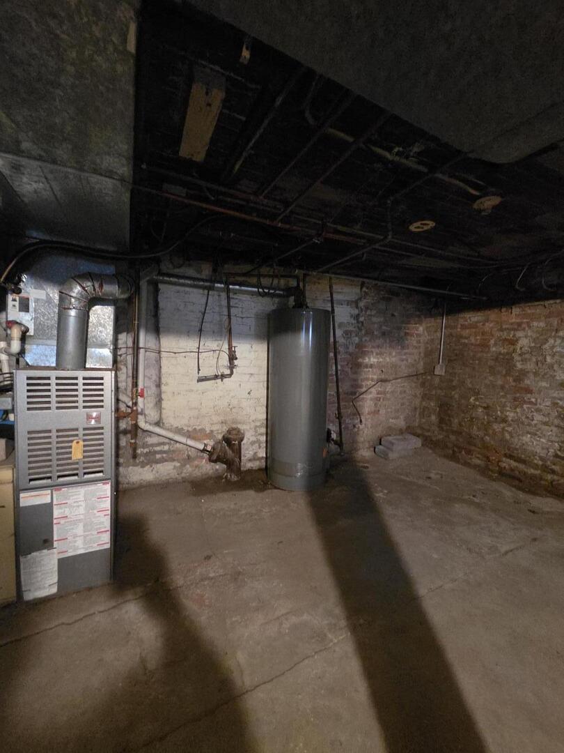 2144 N Fremont Street, Chicago, IL 60614