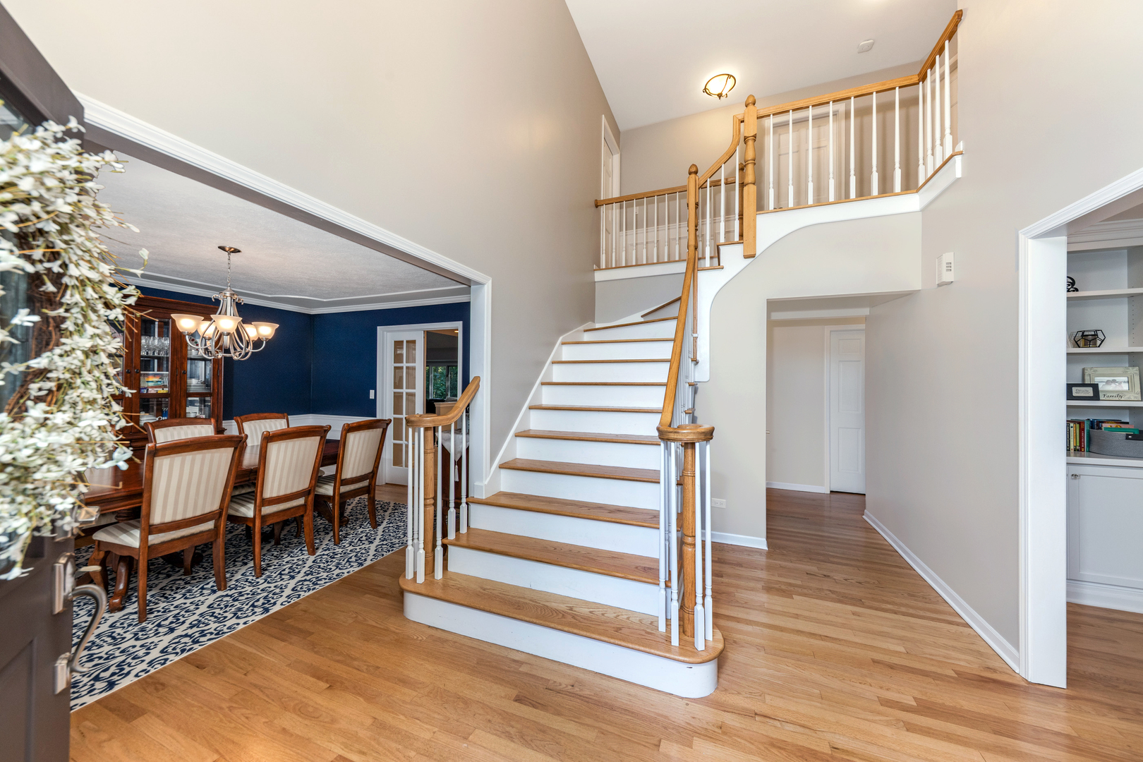 2421 River Woods Drive, Naperville, IL 60565