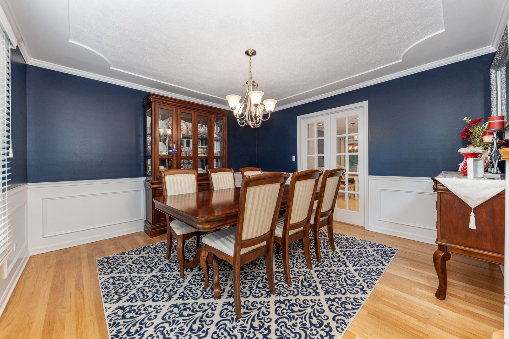 2421 River Woods Drive, Naperville, IL 60565