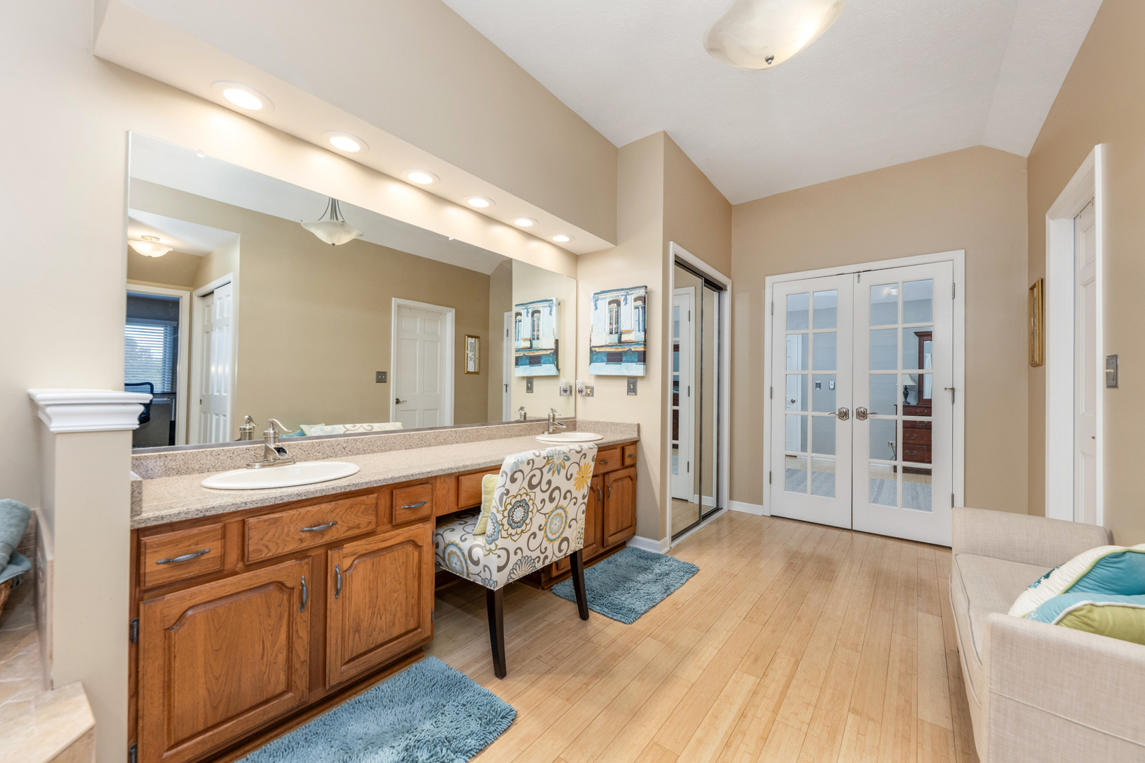 2421 River Woods Drive, Naperville, IL 60565