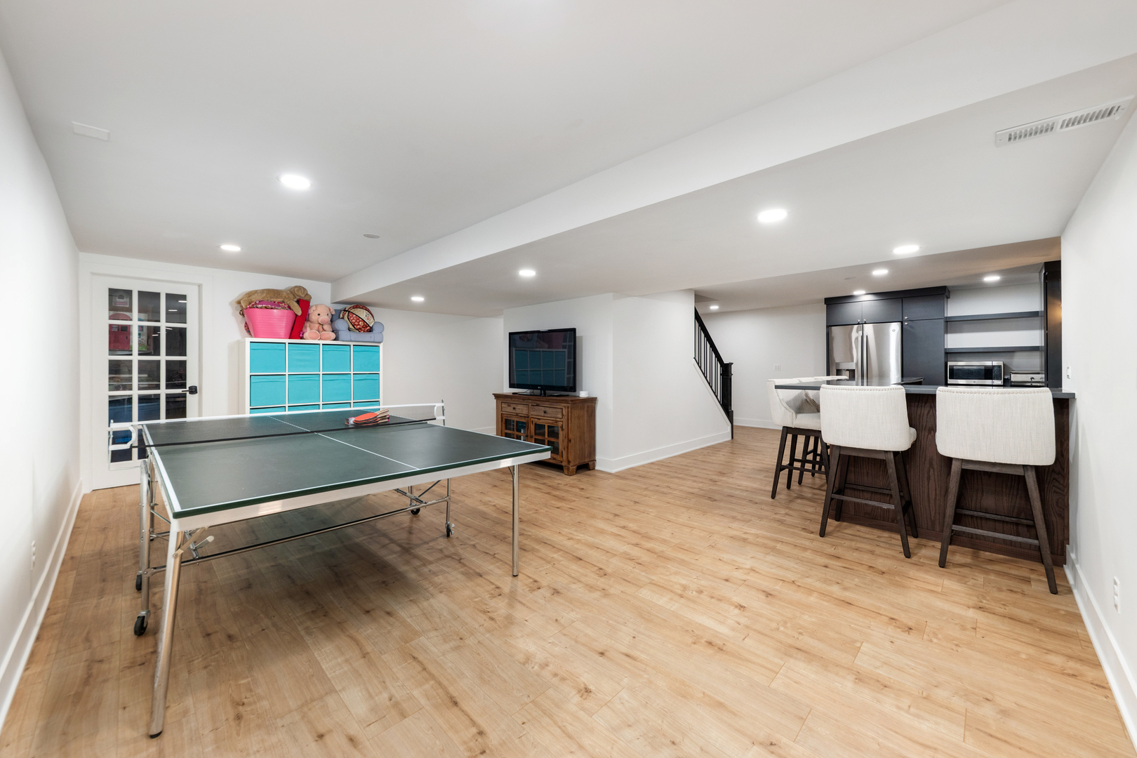 2421 River Woods Drive, Naperville, IL 60565