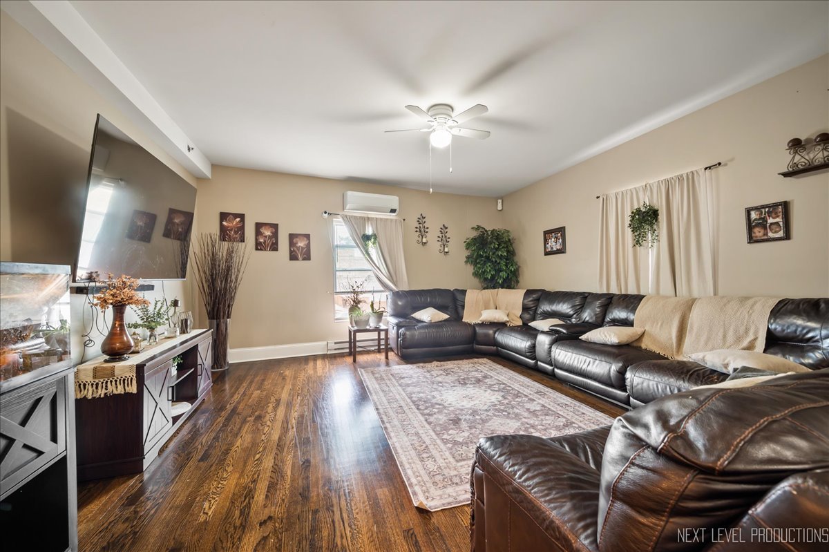 112-114 N Center Street, Joliet, IL 60435