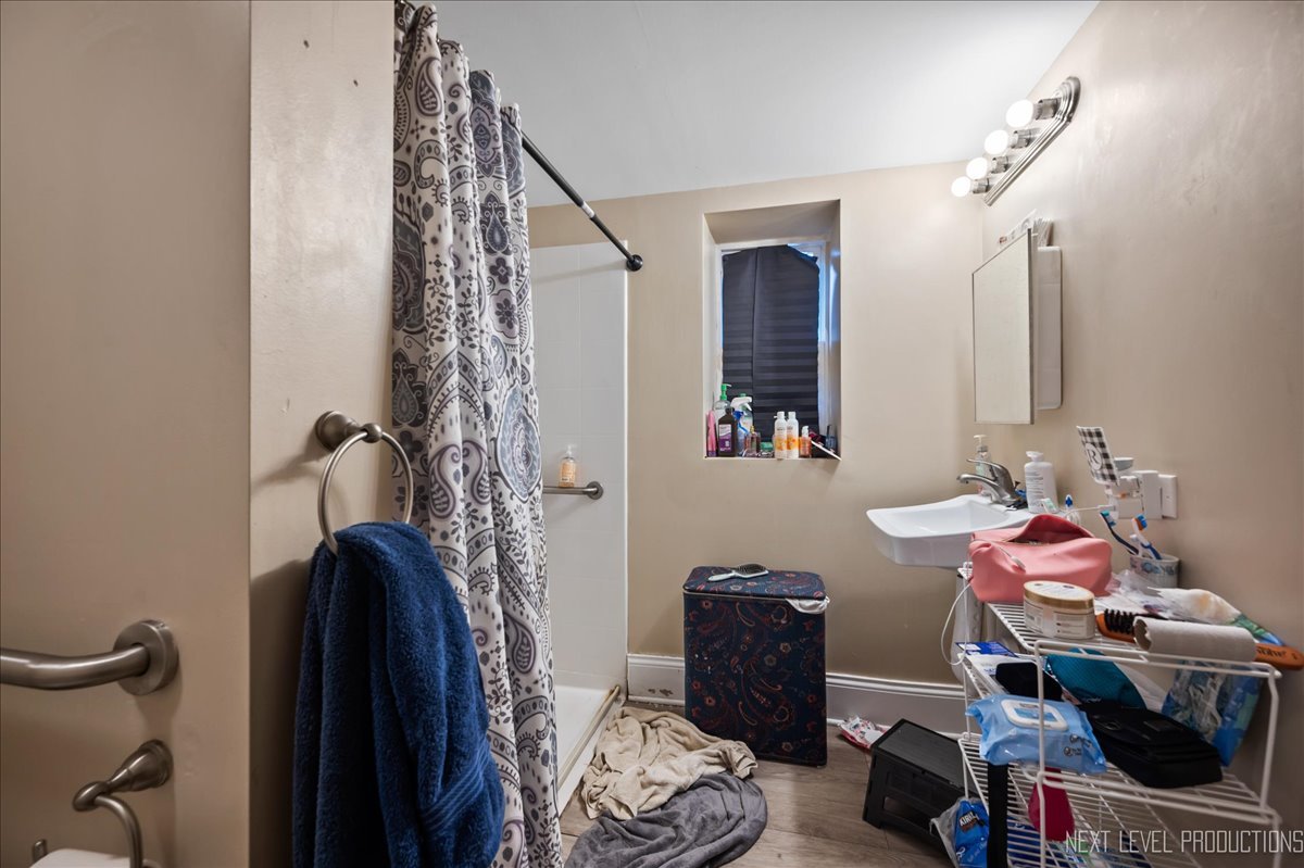 112-114 N Center Street, Joliet, IL 60435