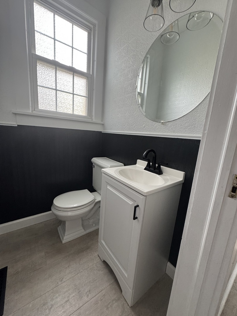 505 N Center Street, Clinton, IL 61727